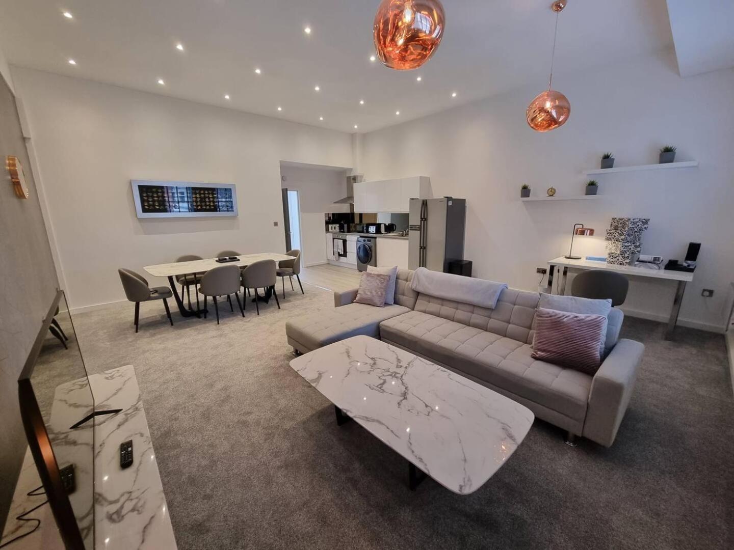Stunning 1 Bed Apt Minutes From Bham City Centre! Μπέρμιγχαμ Εξωτερικό φωτογραφία